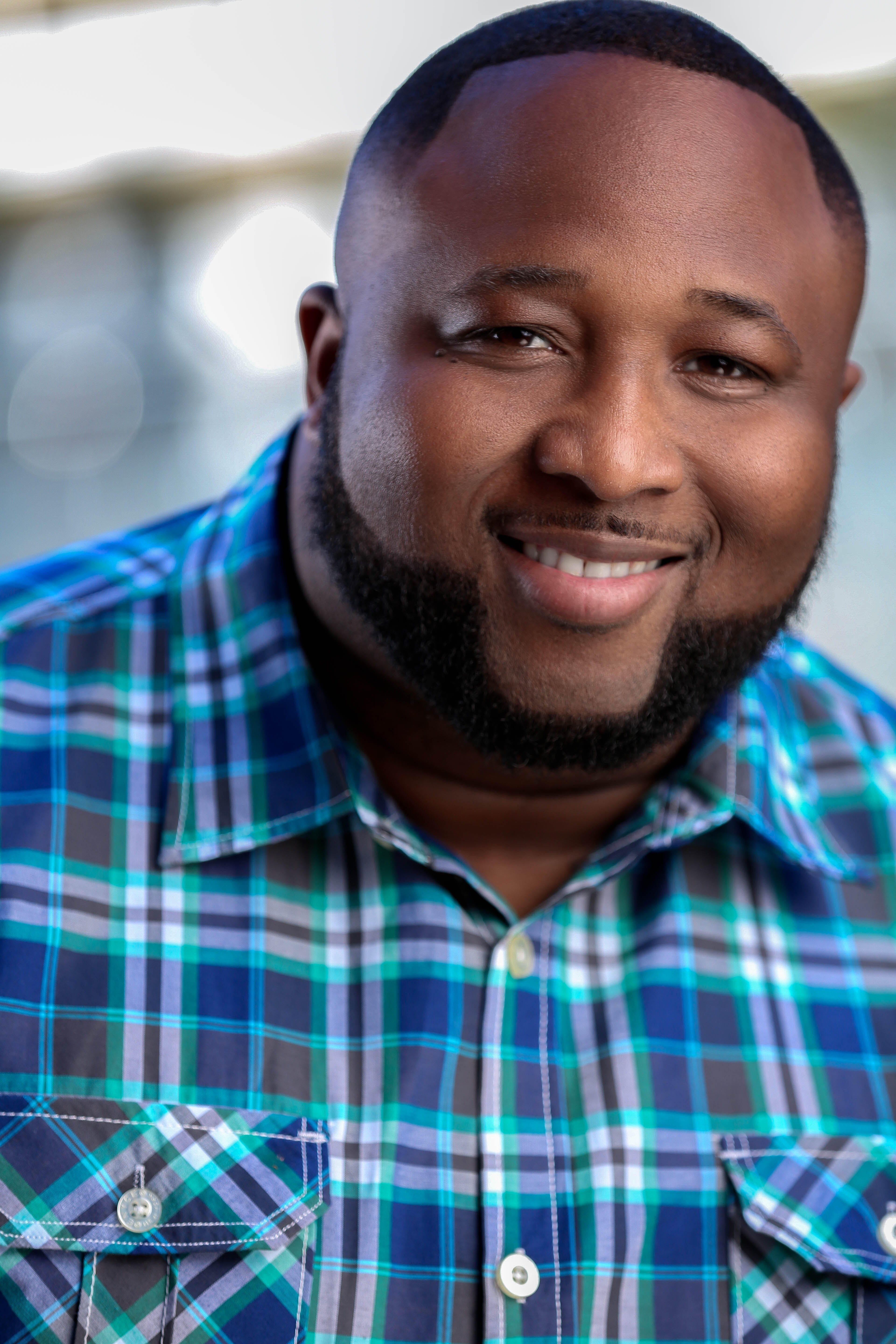 A Soulfood Dish That’s Quick, Healthy AND Delicious? ESSENCE Festival Chef Jernard Wells Shares His Recipe
